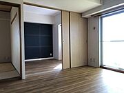 リビング隣接の洋室4.4帖