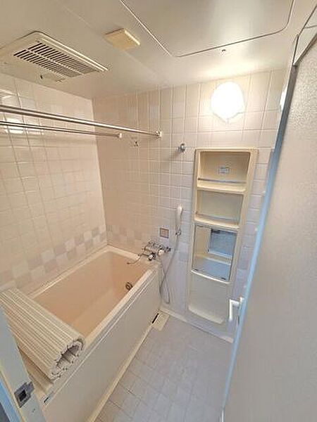 浴室を拡大表示