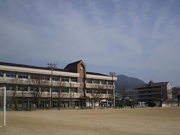 画像24:川内中学校 79m
