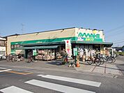スーパーあまいけウィズ久米店 徒歩12分。 950m
