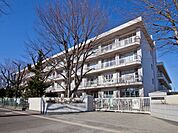 所沢市立中央中学校 徒歩28分。 2230m