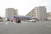 ローソン・スリーエフ所沢向陽町店 徒歩1分。 30m