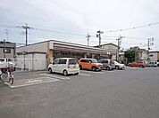 セブンイレブン所沢泉町店 徒歩8分。 630m