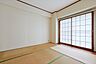 和室：畳のぬくもりを感じながらゆったり過ごせる空間です