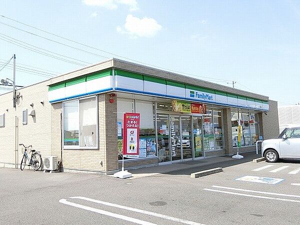 画像15:ファミリーマート 大垣小泉町店まで550m