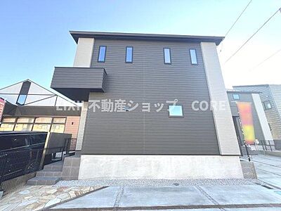 外観：小田急線「相武台前」駅徒歩13分！明るい日差しに包まれる住宅で新しい暮らしを始めませんか？