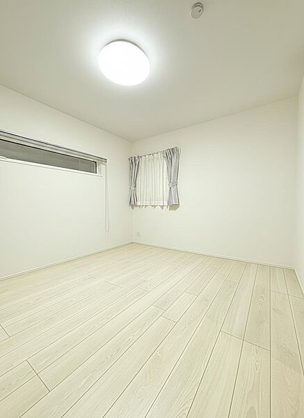 洋室を拡大表示