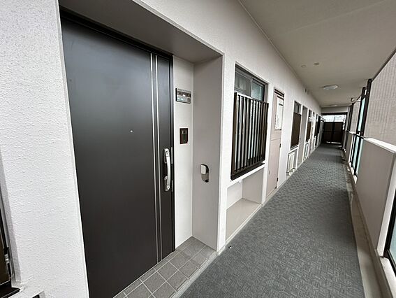 【玄関】外廊下