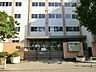 周辺：【綾瀬中学校】昭和22年開校。全校生徒数も今増加傾向にあり、活気が出てきております。生徒たちが、「夢や希望をもち、その実現に向けて努力できる学校づくり」に取り組みます。