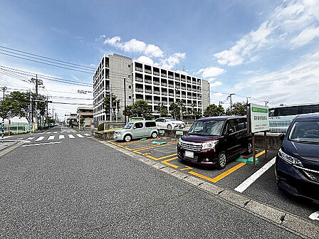 【来客用駐車場】