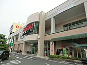 【店舗数】112店舗【駐車台数】2、250台【専門店街】10:00〜21:00【レストラン街】10:00〜22:00【YAOKO】9:00〜21:00他※詳細は直接お問合せください。