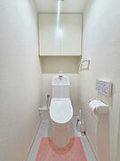 2022年交換済のトイレ　清潔感のあるトイレです！　写真撮影日：2025年12月