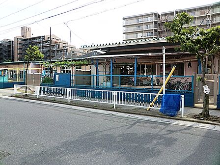 あさひ保育園。保育時間/月曜日から金曜日(祝日、年末年始を除く) 午前8時30分から午後4時30分土曜日午前8時30分から正午