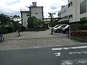 蒲生小学校(200ｍ)本校は、越谷市の南に位置し、明治6年に蒲生清蔵院を校舎として開校しました。
