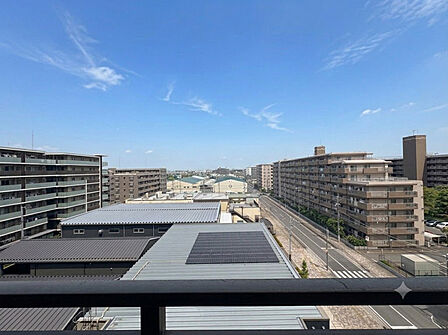 ■7階部分、南向きで陽当たり・眺望良好です♪