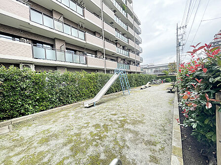【敷地内公園】子供たちの笑顔が弾ける、住まい隣接の公園。