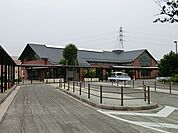 東葉高速鉄道線「船橋日大前」駅まで徒歩15分。