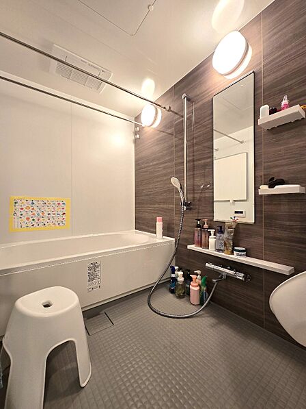 「掲載の室内写真は、生成AI(CG)で家具・小物を消したものとなります。実際の室内状況は現地を確認ください。」