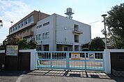 川口市立芝富士小学校