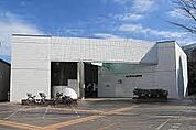 開館時間は午前9時から午後7時までです。休館日は、年末年始（12月29日から1月3日まで）です。その他に臨時に休館する場合があります。