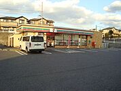セブンイレブン市原ちはら台東4丁目店まで537ｍ