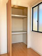 6．5帖の洋室収納です。