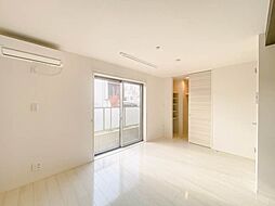 グランベレオＣｌｏｓｅ　Ｕｎｉｖ．Ｎ棟 A0102 1階1Kのリビング/ダイニング