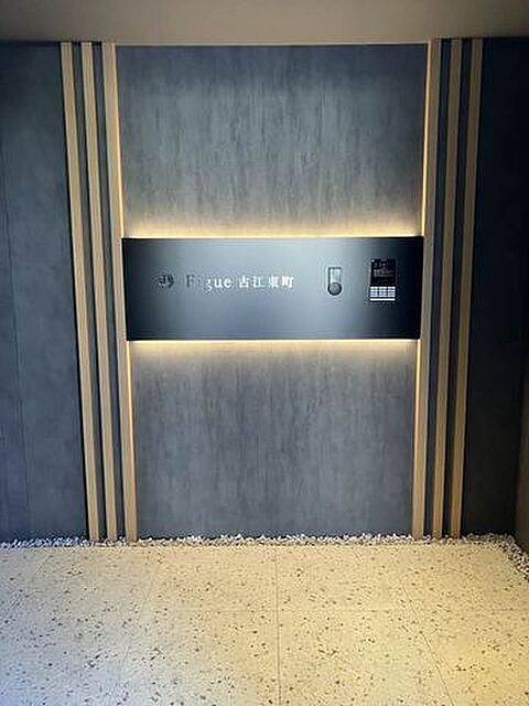 13 / 22
