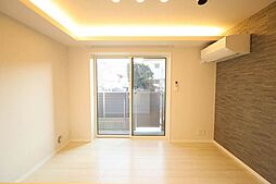 Ｂａｌｌｏｏｎｆｌｏｗｅｒ　Ｅａｓｔ B0103 1階1LDKのリビング/ダイニング