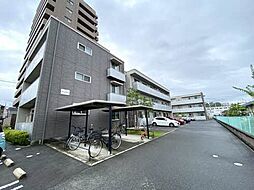 チェリス
