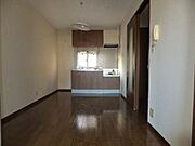 お部屋により色合い等が異なります。