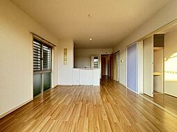 エクセル A0102 1階2LDKのリビング/ダイニング