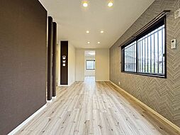 レフリゼント古野 A0101 1階1LDKのリビング/ダイニング