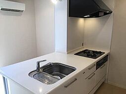 シャーメゾン赤い屋根 0102 1階1LDKの室内