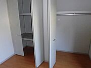 （205）