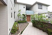 積水ハウス施工・軽量鉄骨造2階建て