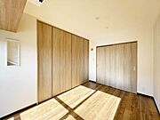 お部屋全体の雰囲気が伝わってきますね！是非家具の配置などイメージしてみて下さい！