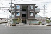 滋賀県近江八幡市中村町29-1：物件画像／シャーメゾンショップ　株式会社コンクウェスト　近江八幡店