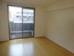 ＦＯＵＲ　ＬＥＡＦ 1003 1階2LDKのリビング/ダイニング