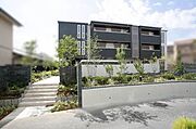 積水ハウス施工の賃貸住宅「シャーメゾン」です。