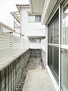 晴れの日は洗濯物を干すことができます。