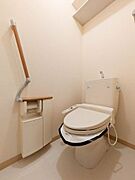 温水洗浄便座採用のトイレです。