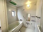 【給湯】「エコキュート」採用で給湯コストを抑えることが出来ます。