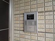 共用玄関には安心のオートロック付き