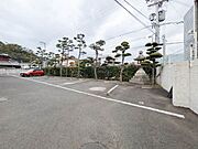 敷地内の駐車場です。