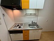 収納豊富なシステムキッチンです。