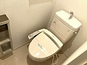 毎日つかうものだからこそ、人にやさしく、清潔な機能付便座です。