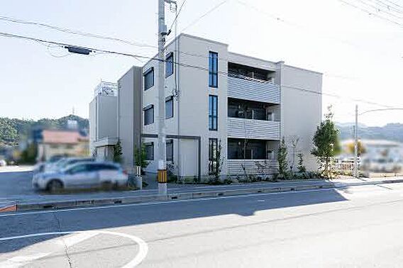 トラスティエム_トップ画像