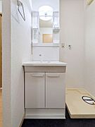 シャンプードレッサーを採用しております。