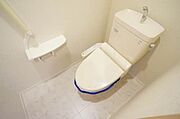 暖房洗浄便座付きトイレです。
